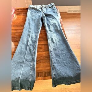 sofia vergara jeans size 2